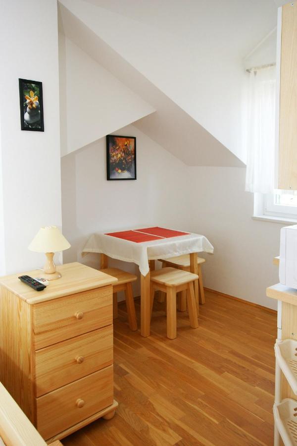 Villa Trio 斯里马 外观 照片